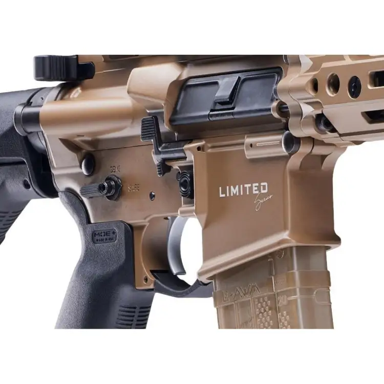 Karabinek Daniel Defense DD4 M4A1 RISIII 14,5" FDE Sandstorm kal. 5,56x45